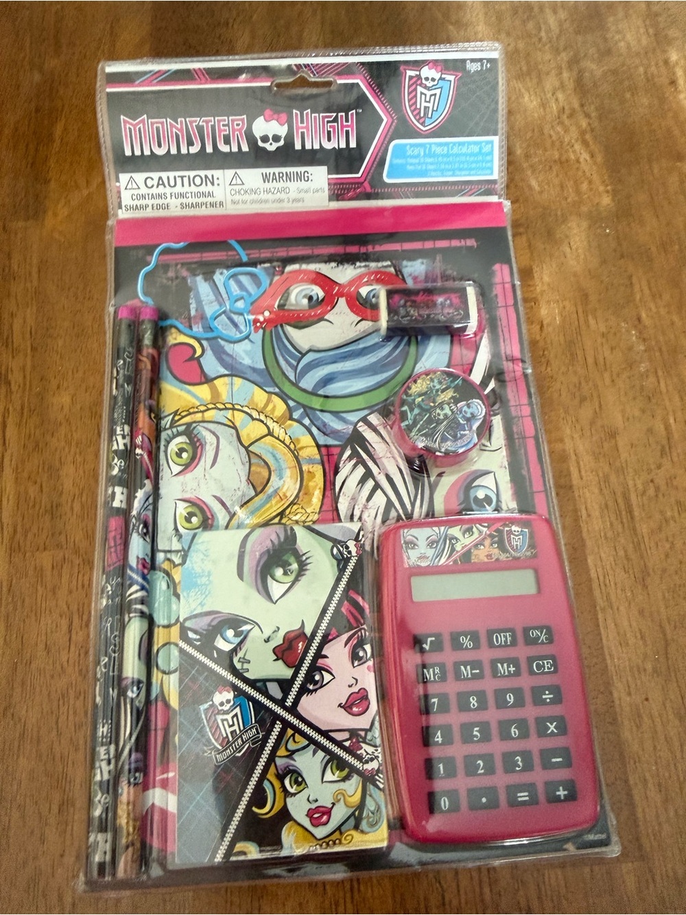 Monster High Note pad Scary 7 Piece stationary set calculator Frankie Draculaura